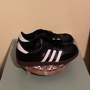 Classic Adidas Sambas Black Sz. 6 (EU 38 2/3)